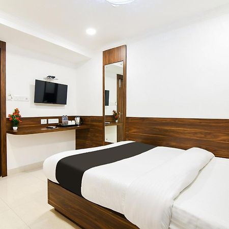 Super Hotel O Eminent Hotel Calcutta  Esterno foto