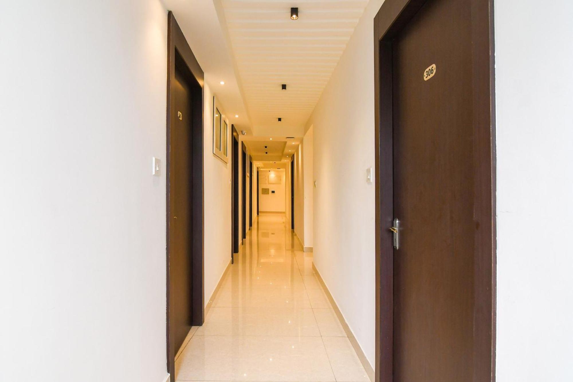 Super Hotel O Eminent Hotel Calcutta  Esterno foto